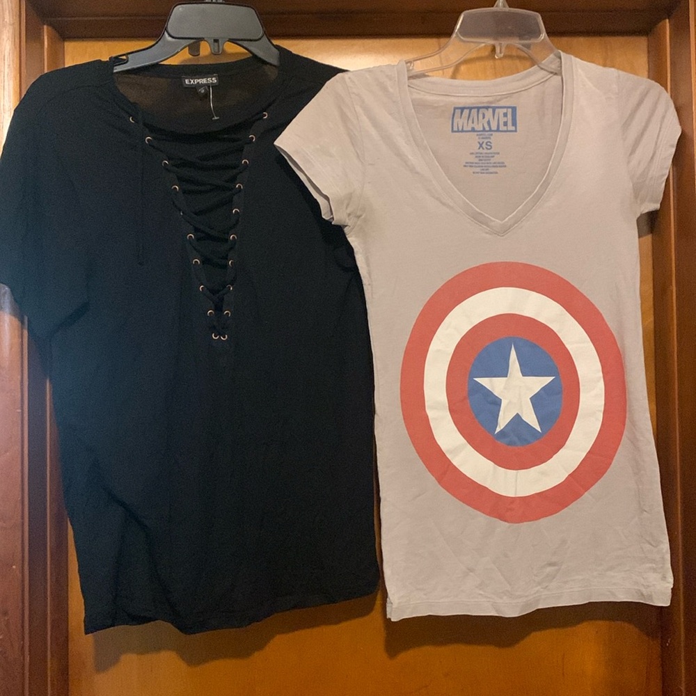 It’s bundle time! 2pc Various Size XS Tops
